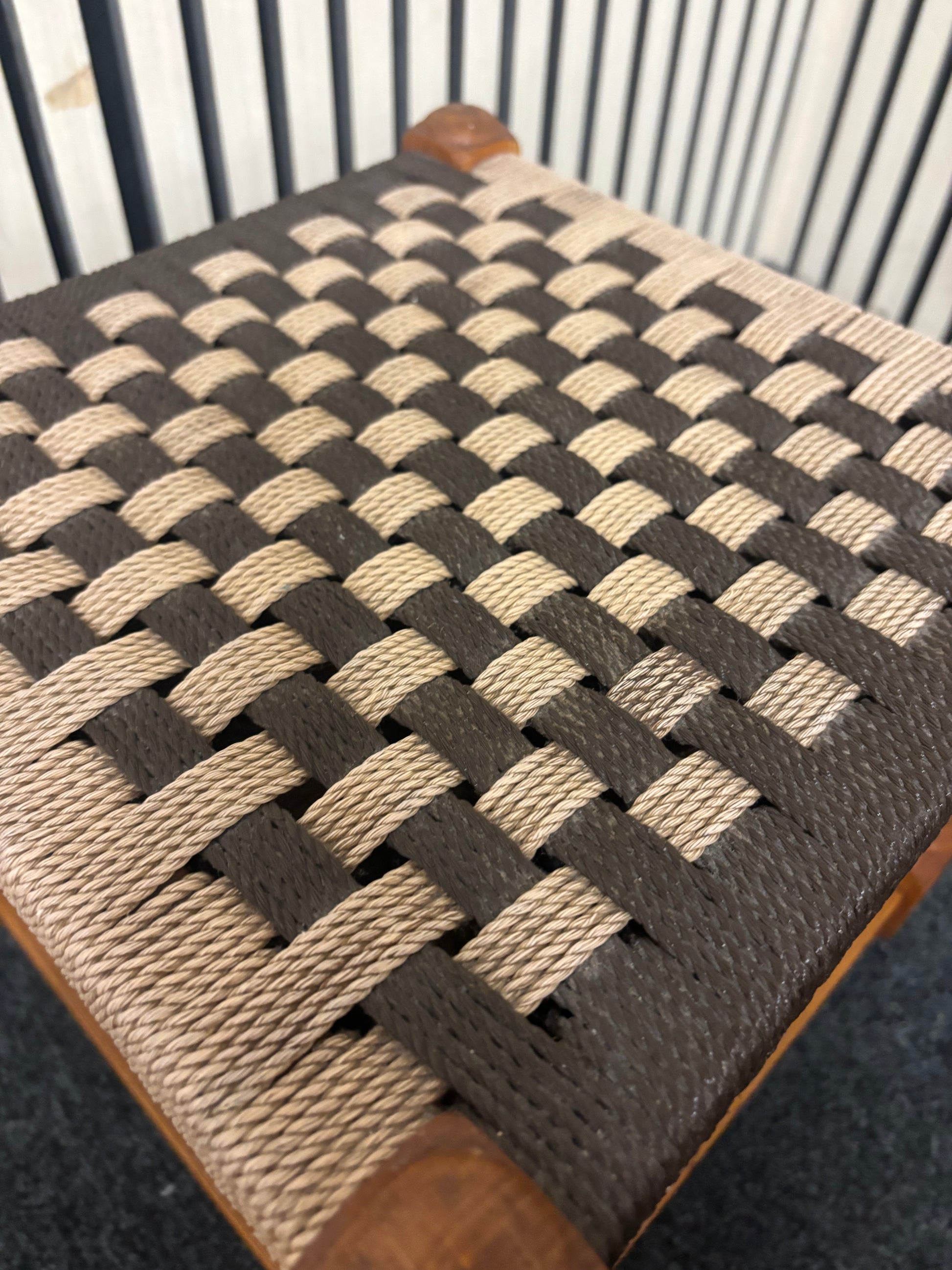 Small sugain stool 2226