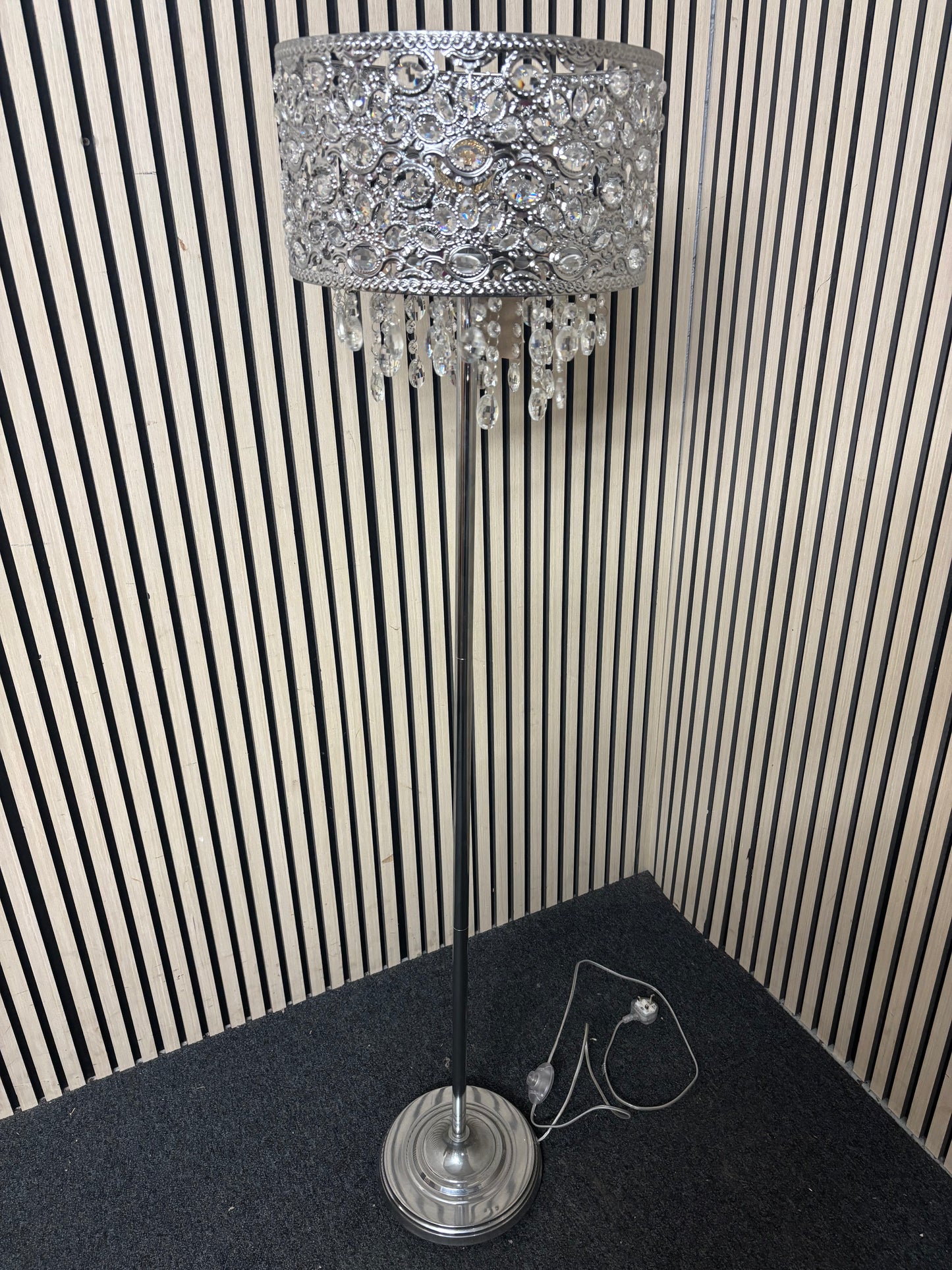 Tall metal lamp with ornate lampshade 2226