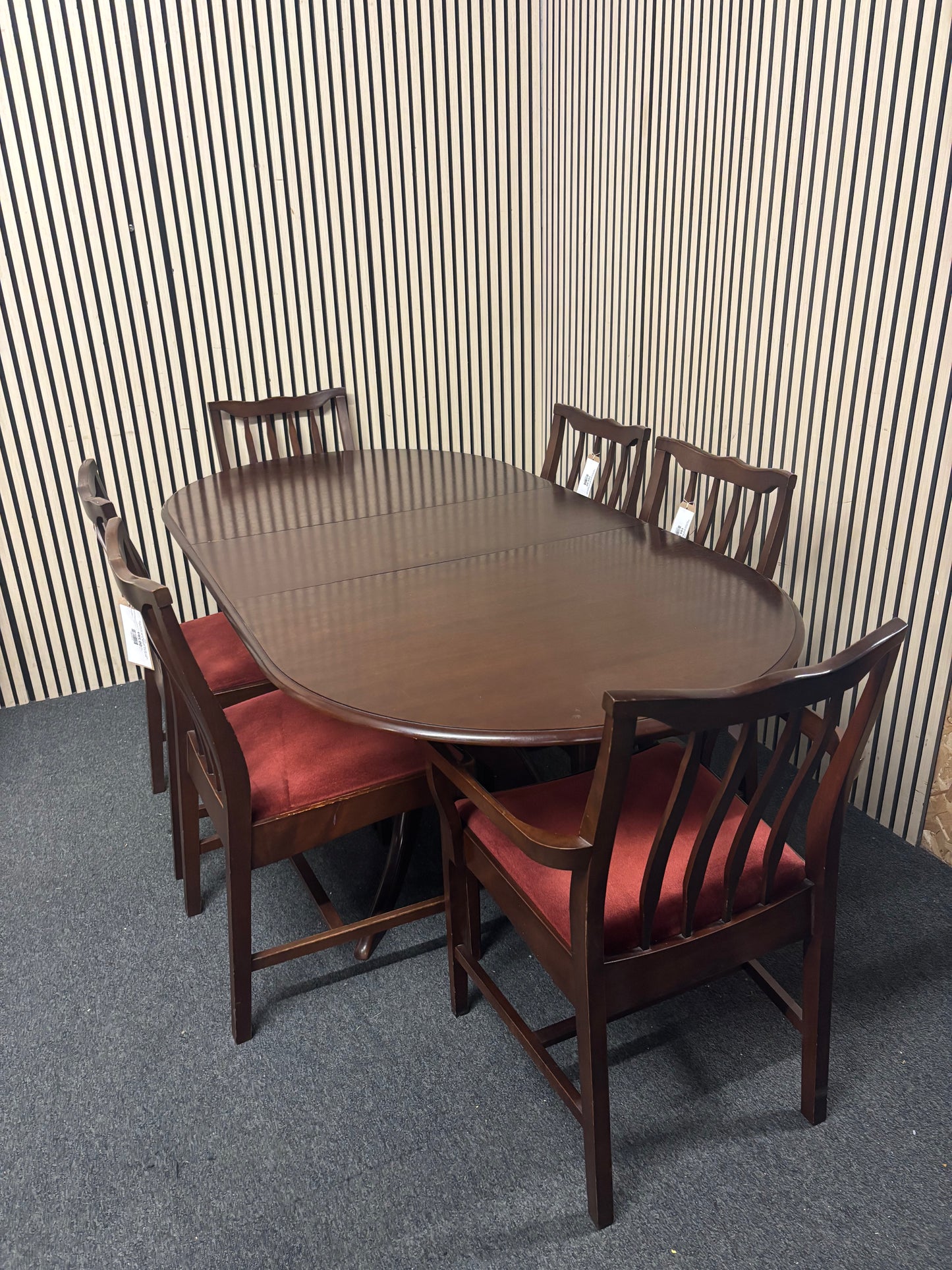 Small solid dark wood stained oval table with 4 chairs and 2 carvers (W 150, 188 extnd x D 90 cm) 2226