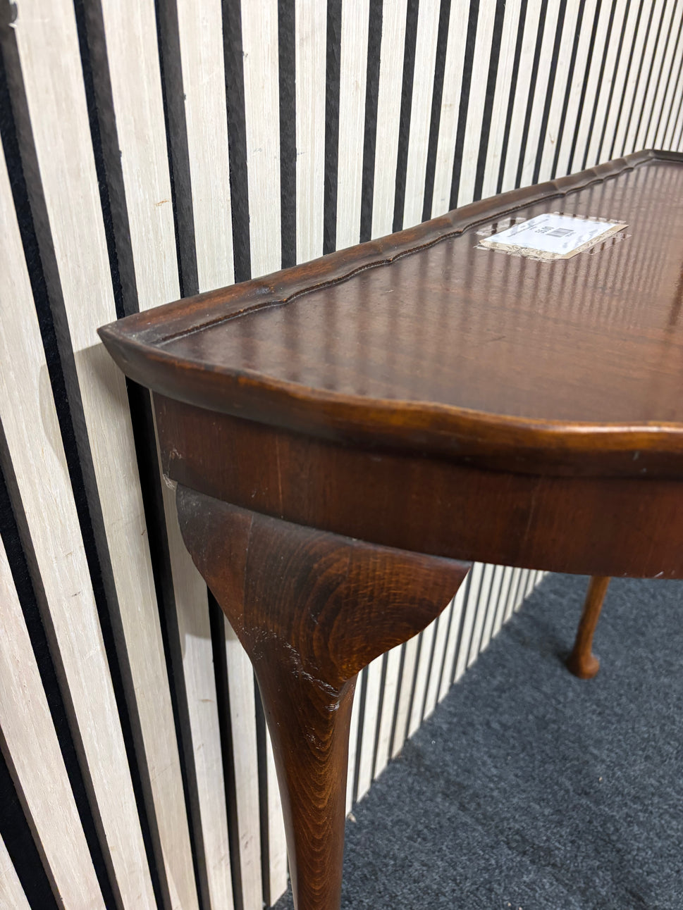 Mahogany framed half moon table (H 74 x W 73 x D 38 cm) 2226