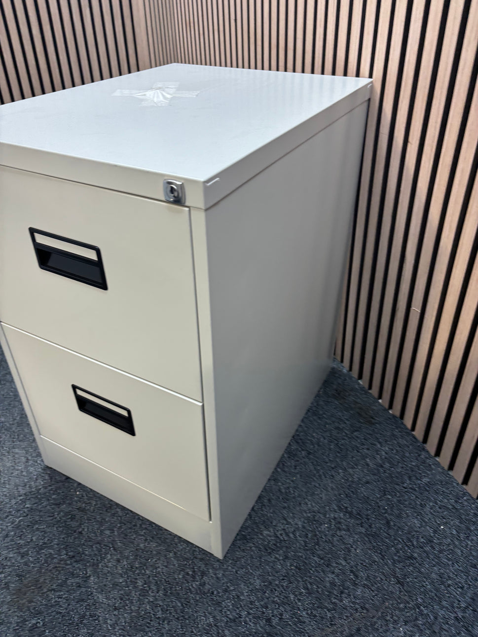 Grey metal 2 drawer filing cabinet