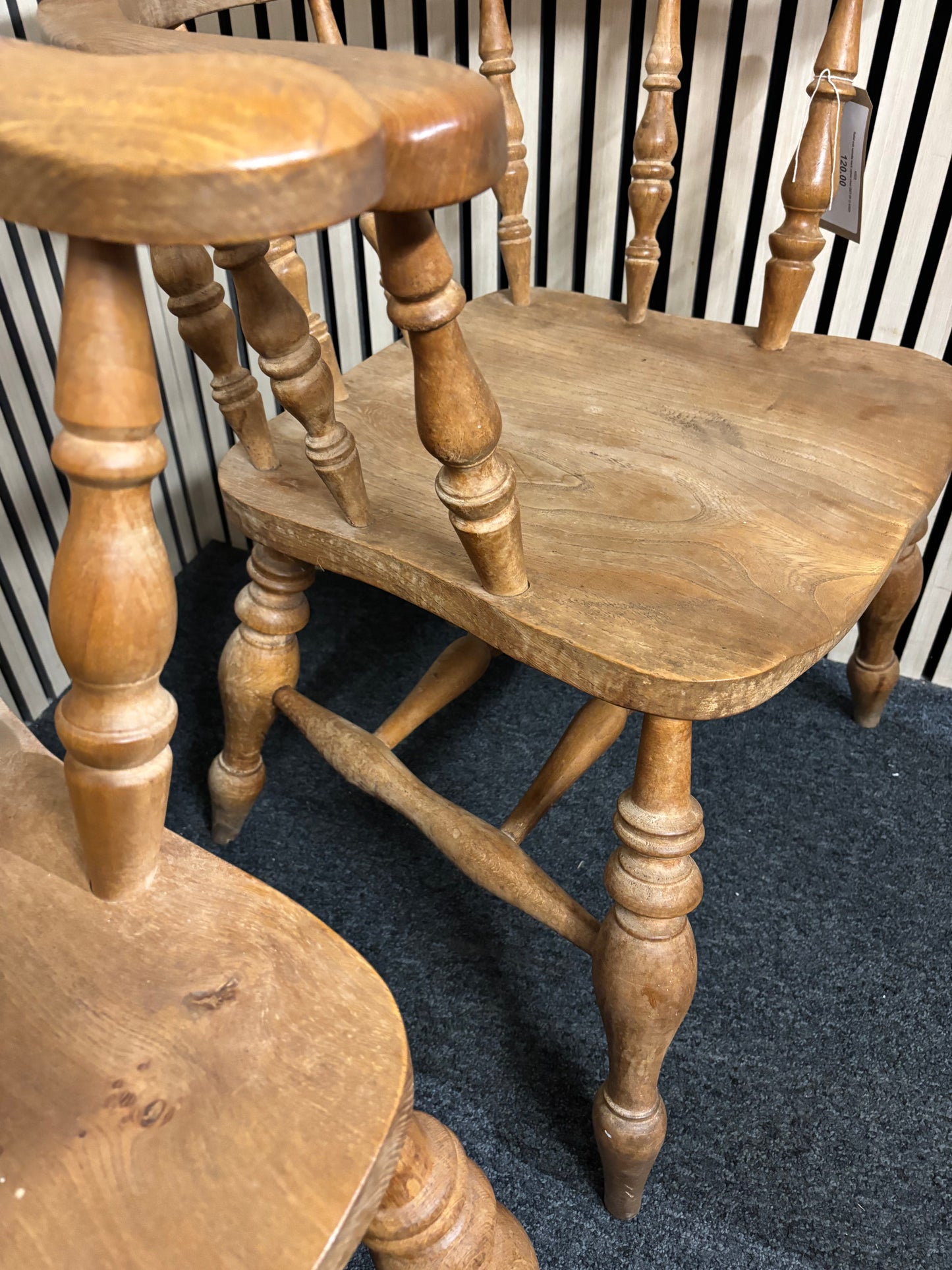 Solid oak spindle back carver chair (SET OF 2) 43529