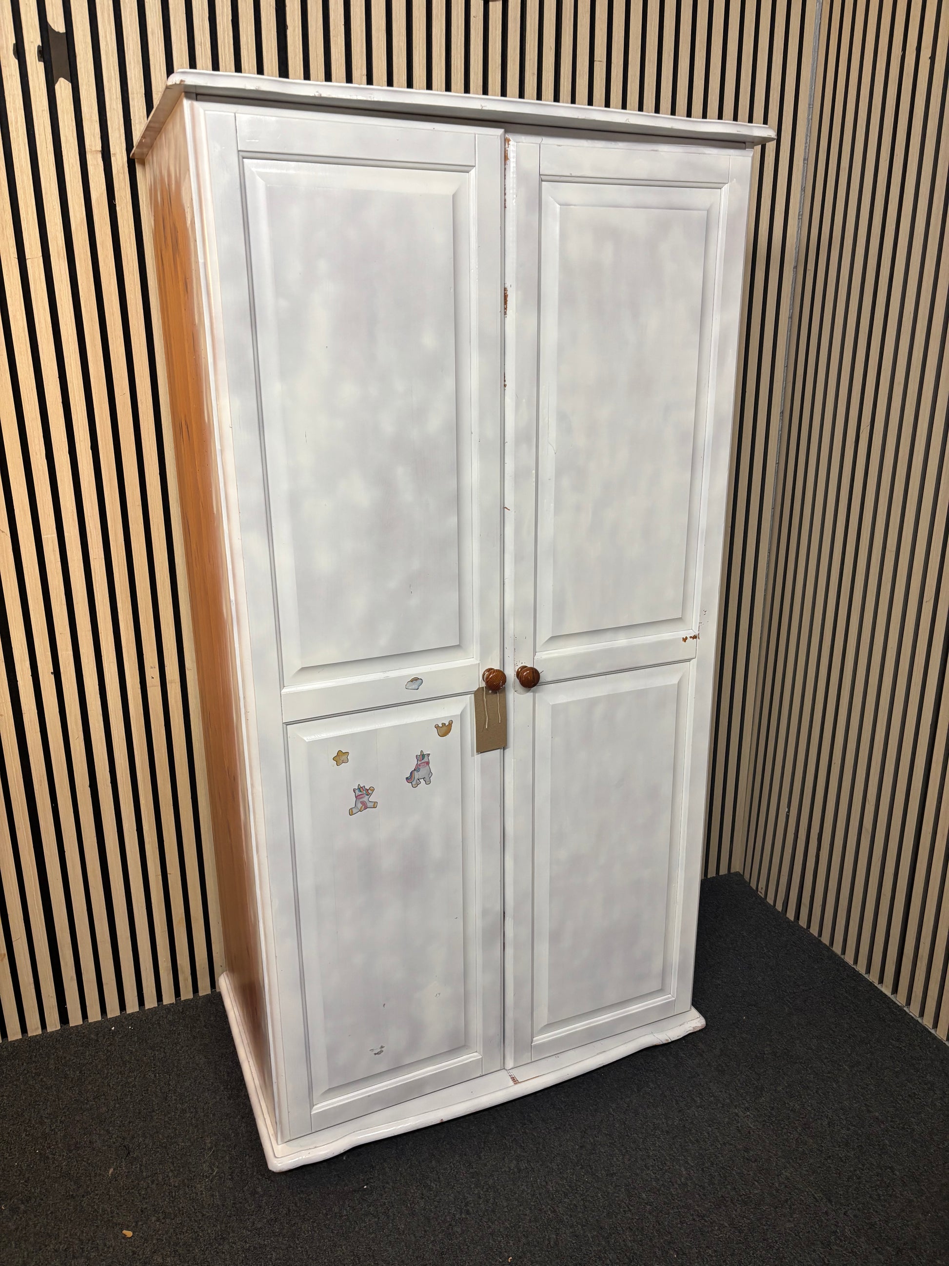 Solid pine 2 door wardrobe (H 177 x W 95 x D 58 cm) (White spray paint front) 43526