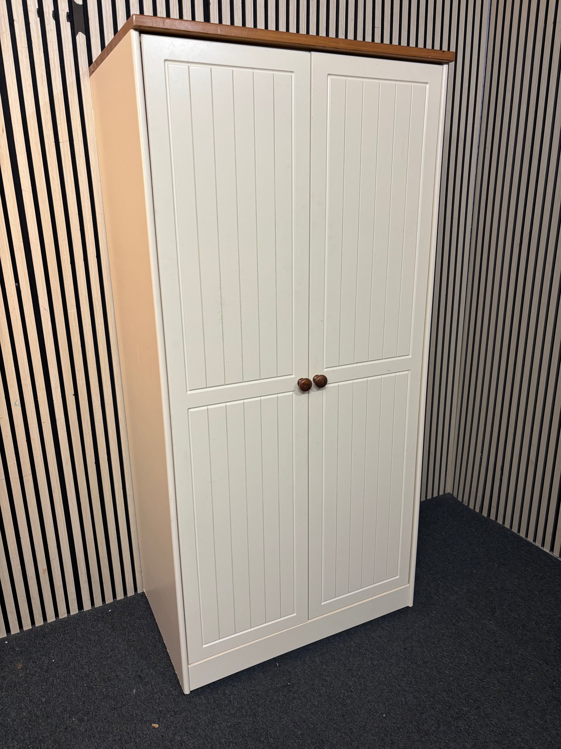 Solid white and oak 2 door wardrobe (H 180 x W 86 x D 56 cm) 43621