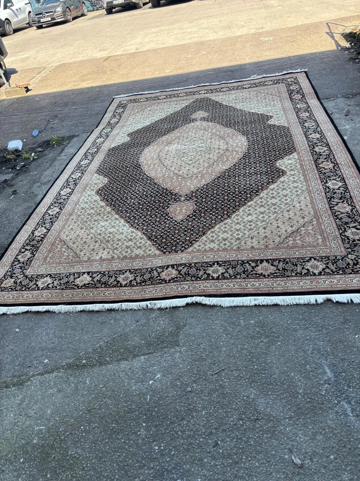 Large persian wool mix rug 43630