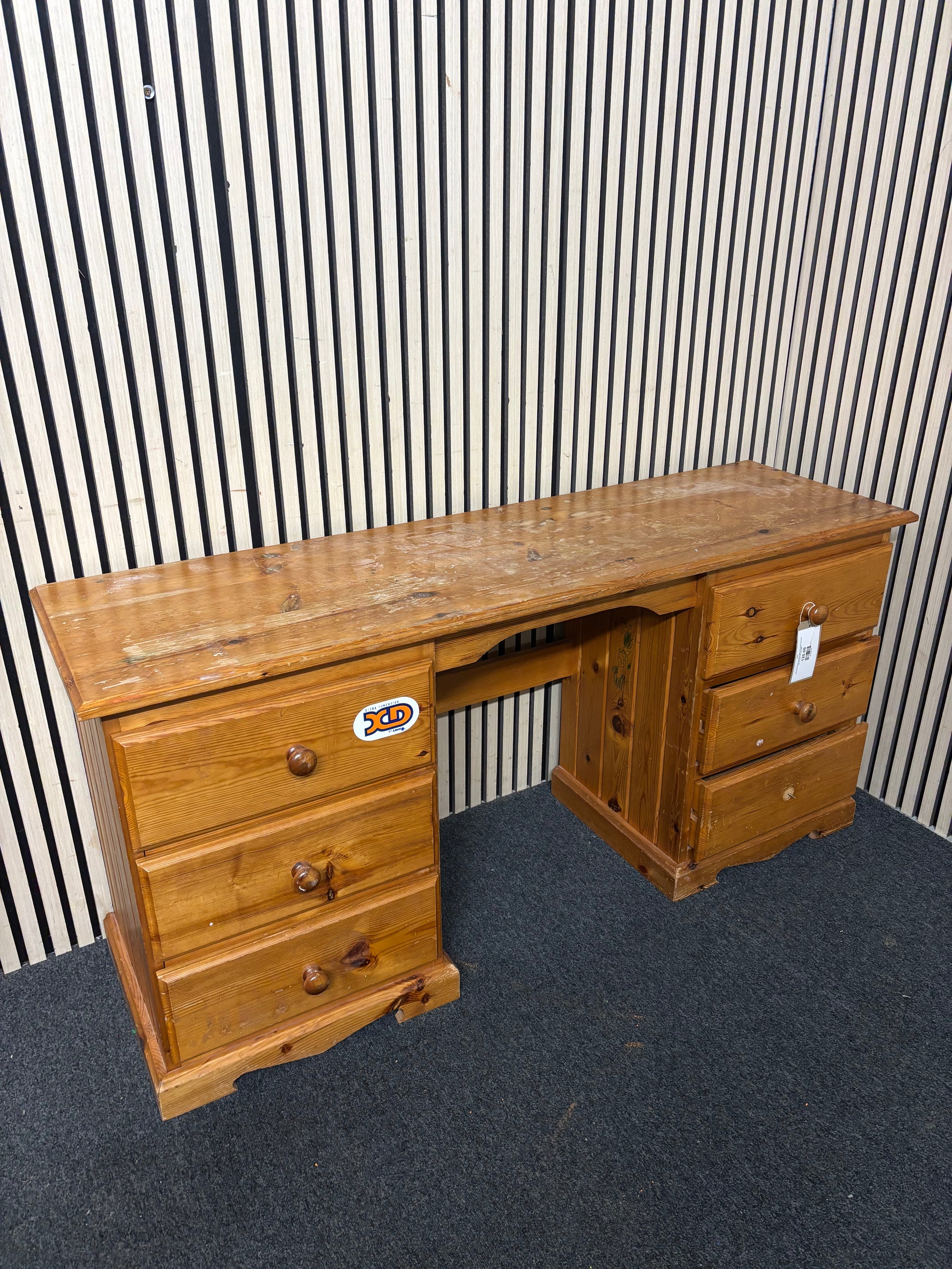 Solid pine 6 drawer dressing table with (H 70 x W 143 x D 42 cm) 43637