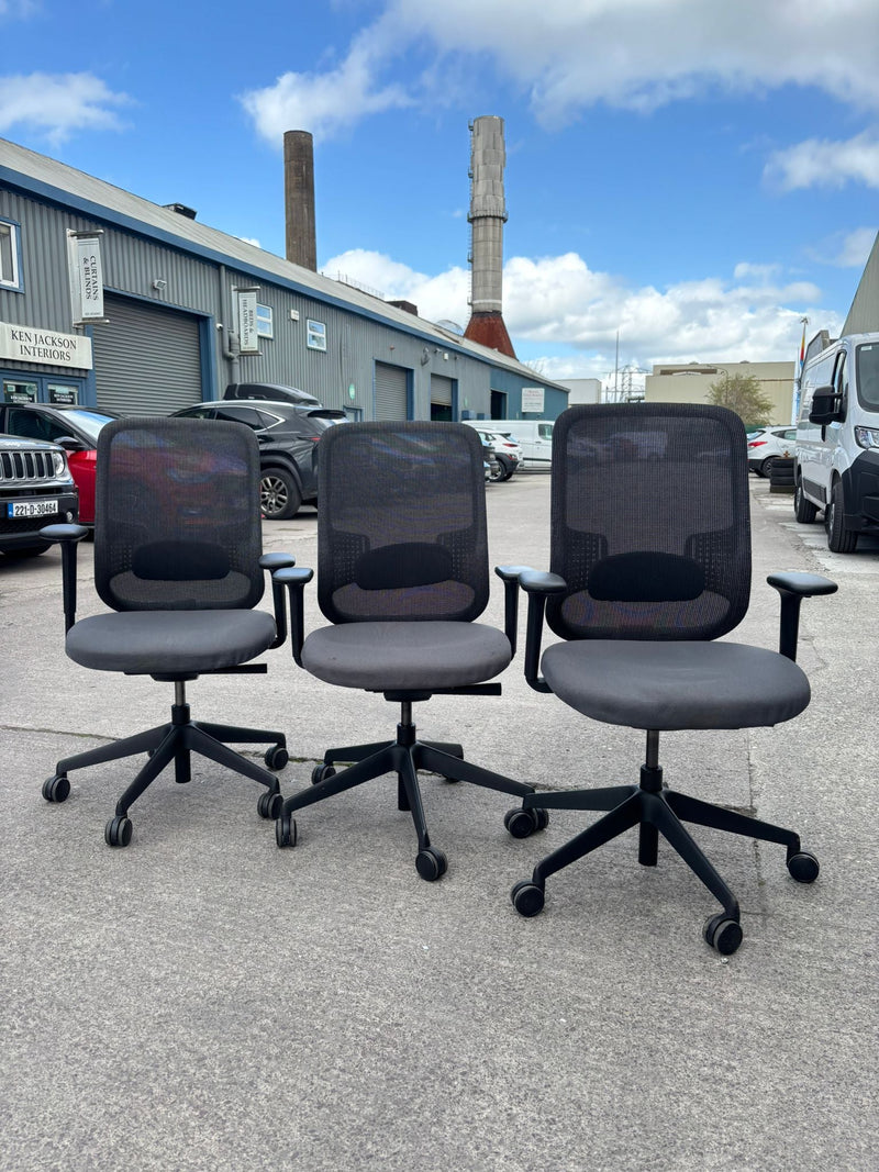 Black & Grey Second Hand Orange Box Ergo Swivel Chair