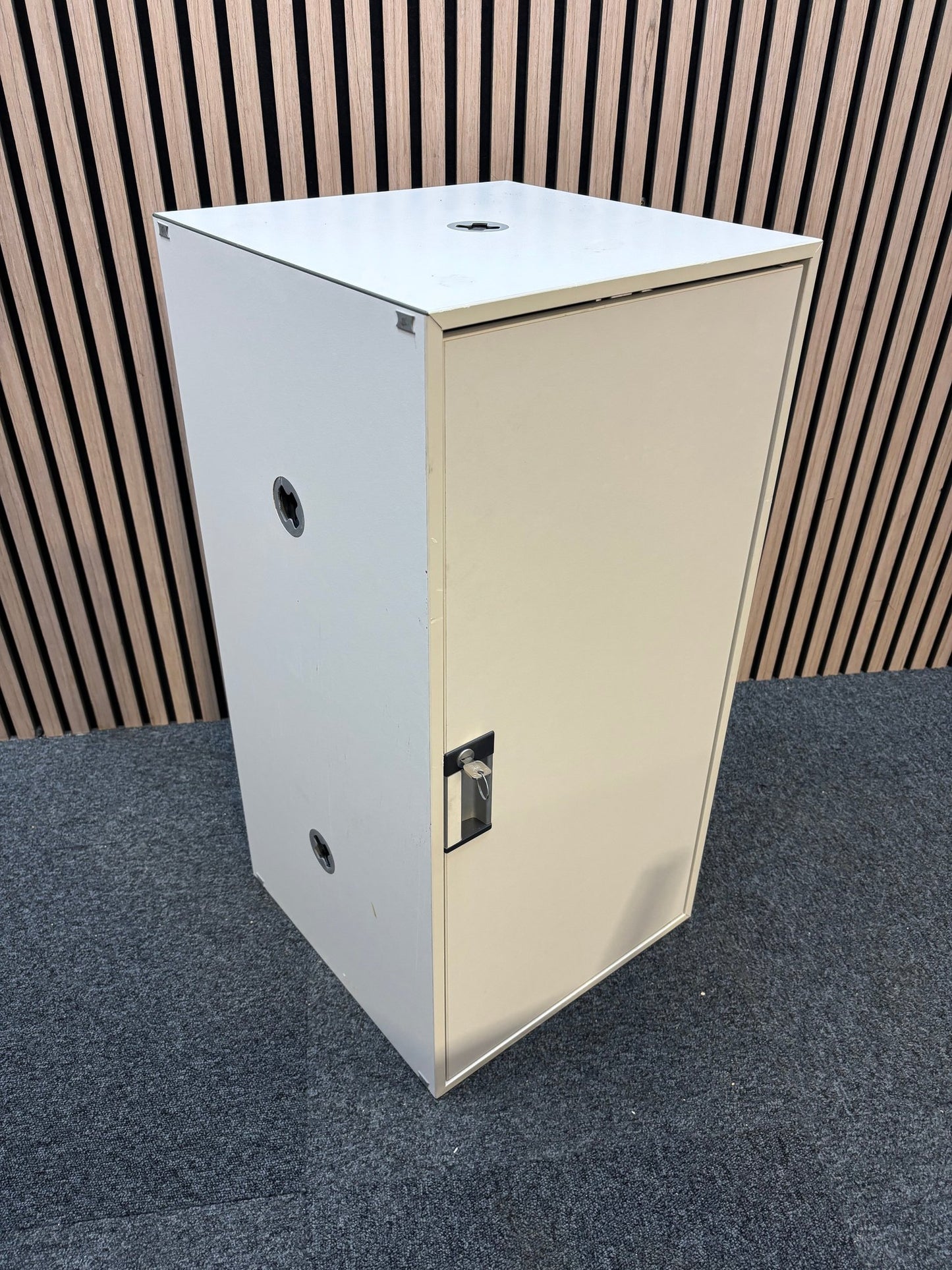 White wooden small 1 door storage unit (H 80 x W 40 x D 40 cm)