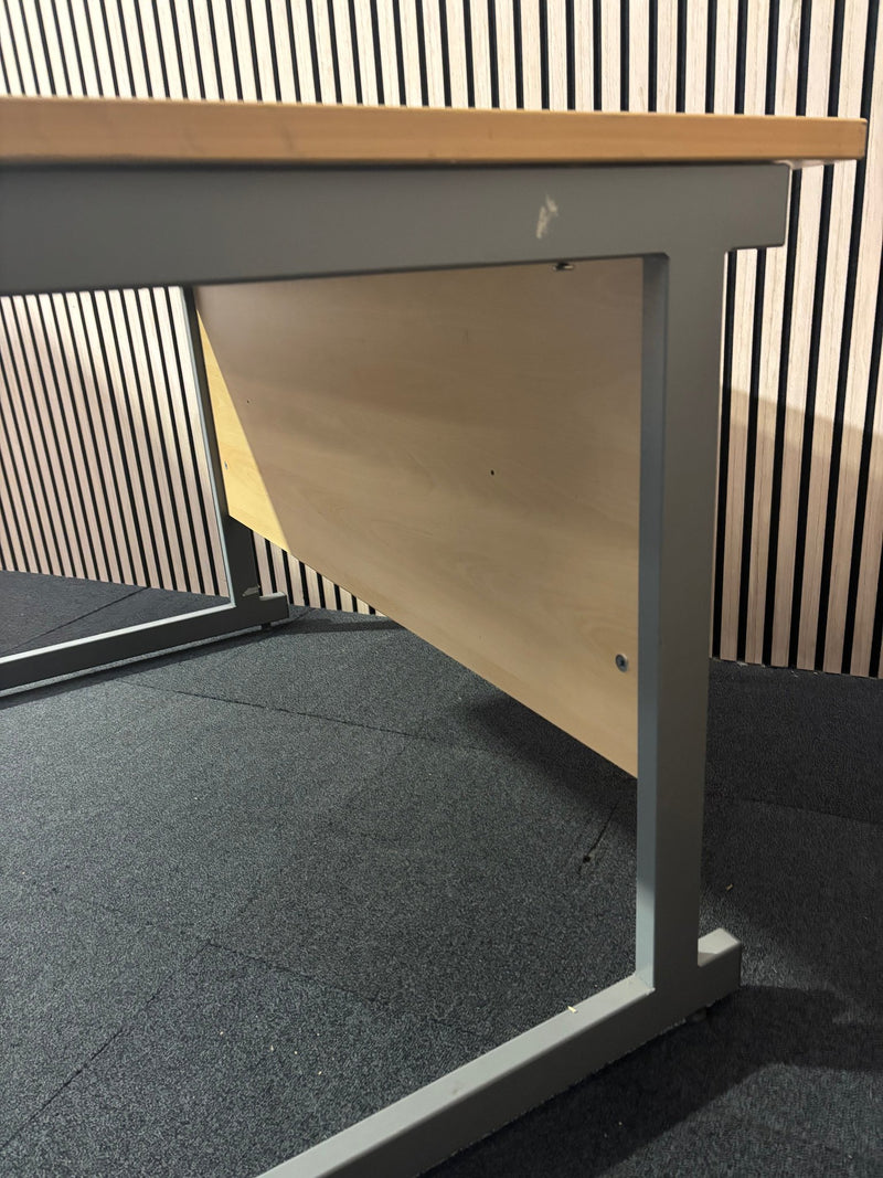 1200*800 Beech cantilever desk