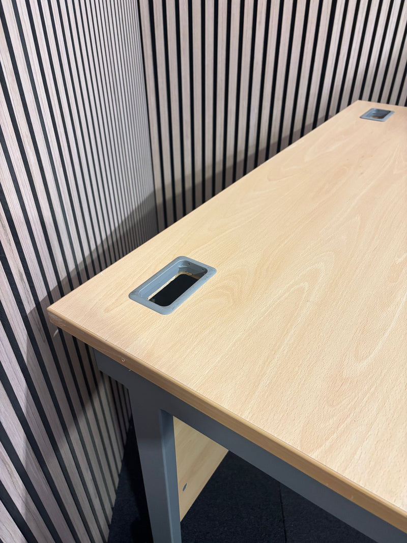 1200*800 Beech cantilever desk