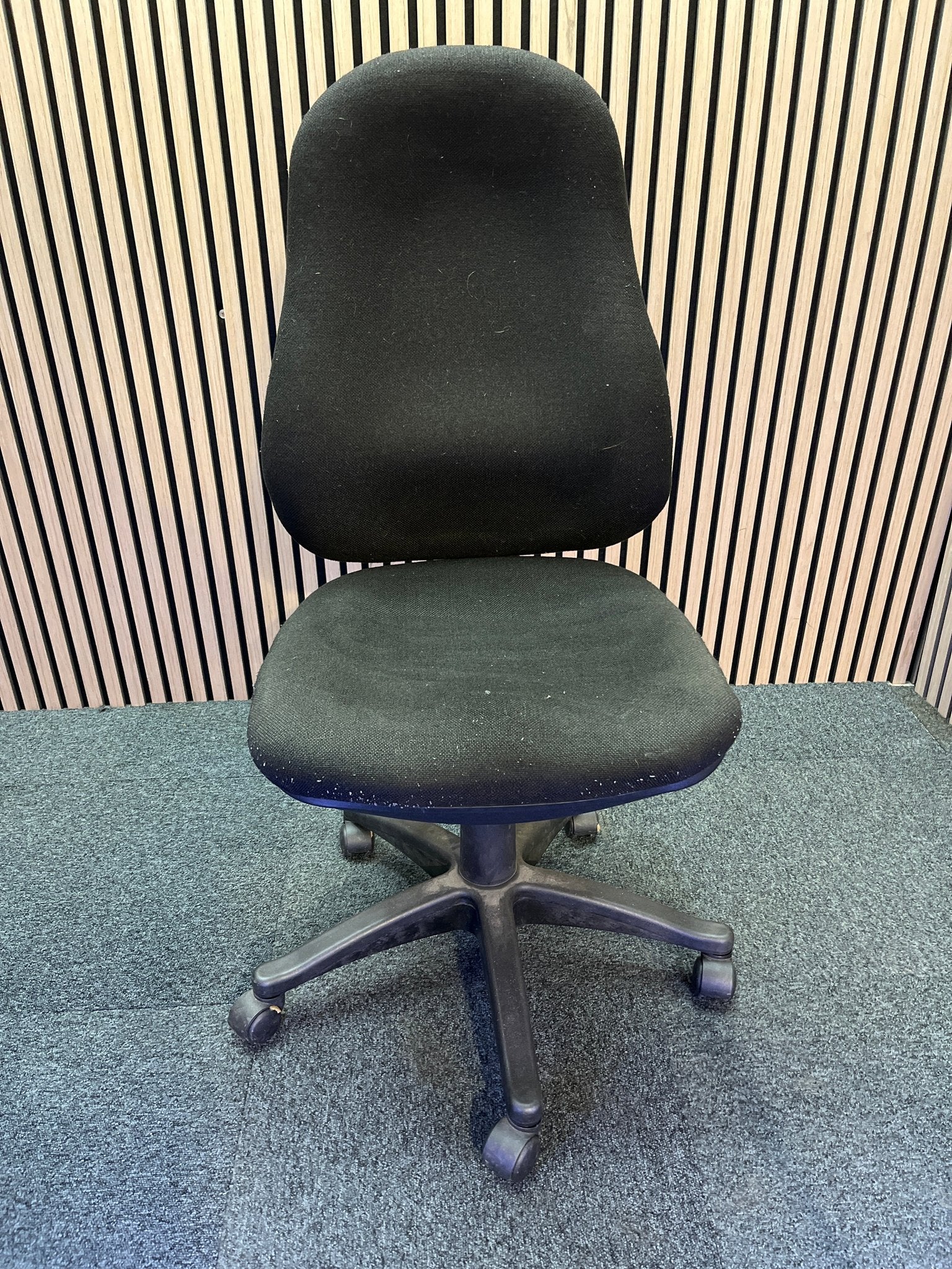 High back height adjustable swivel office chair in black fabric with 5 star base