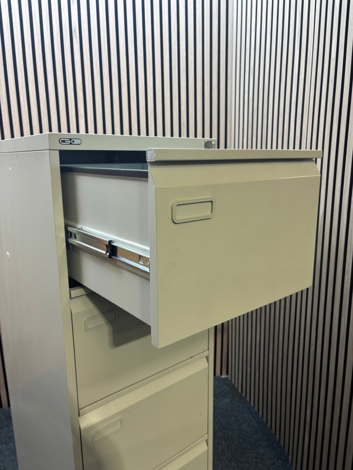 Grey GEO 4 drawer filing cabinet (H 102 x W 46 x D 62 cm)