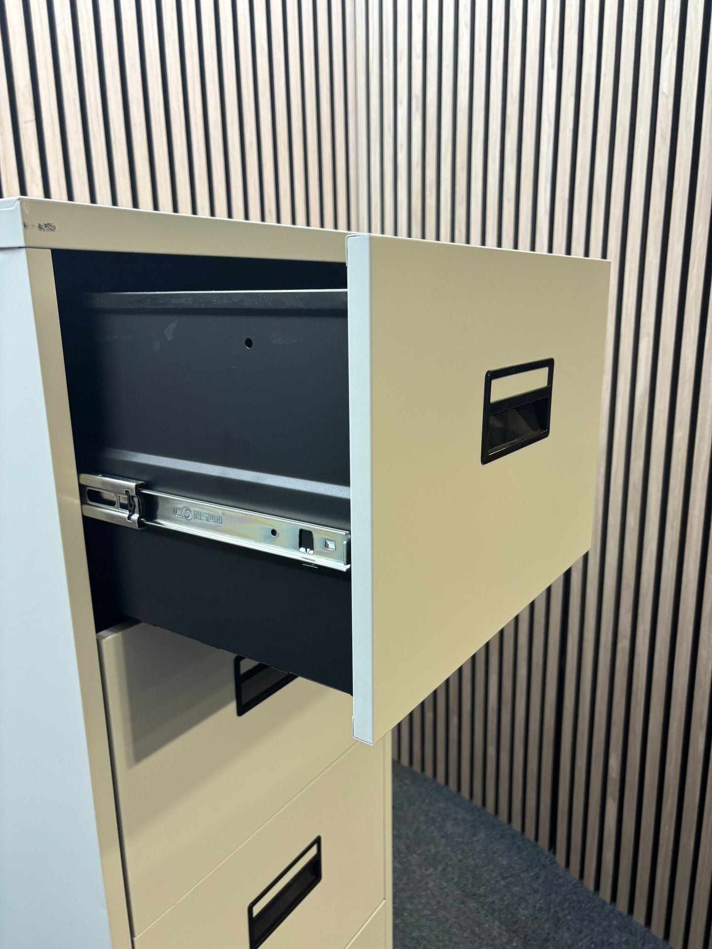 Grey metal 4 drawer filing cabinet