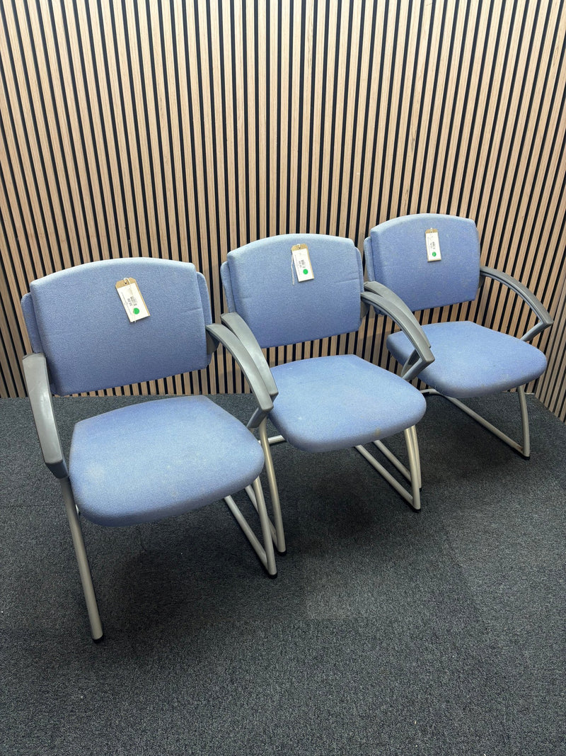 Light blue fabric solid metal framed meeting chair with arms - image 1