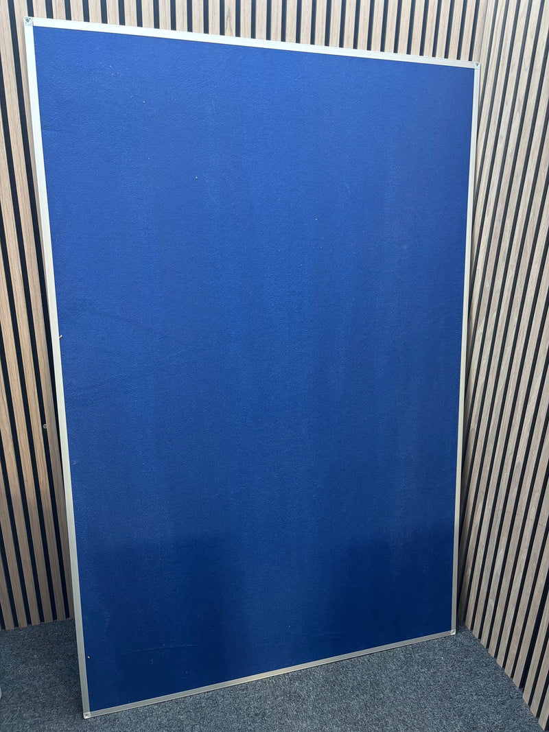 Large wall mounted feltboard 180 x 120 cm