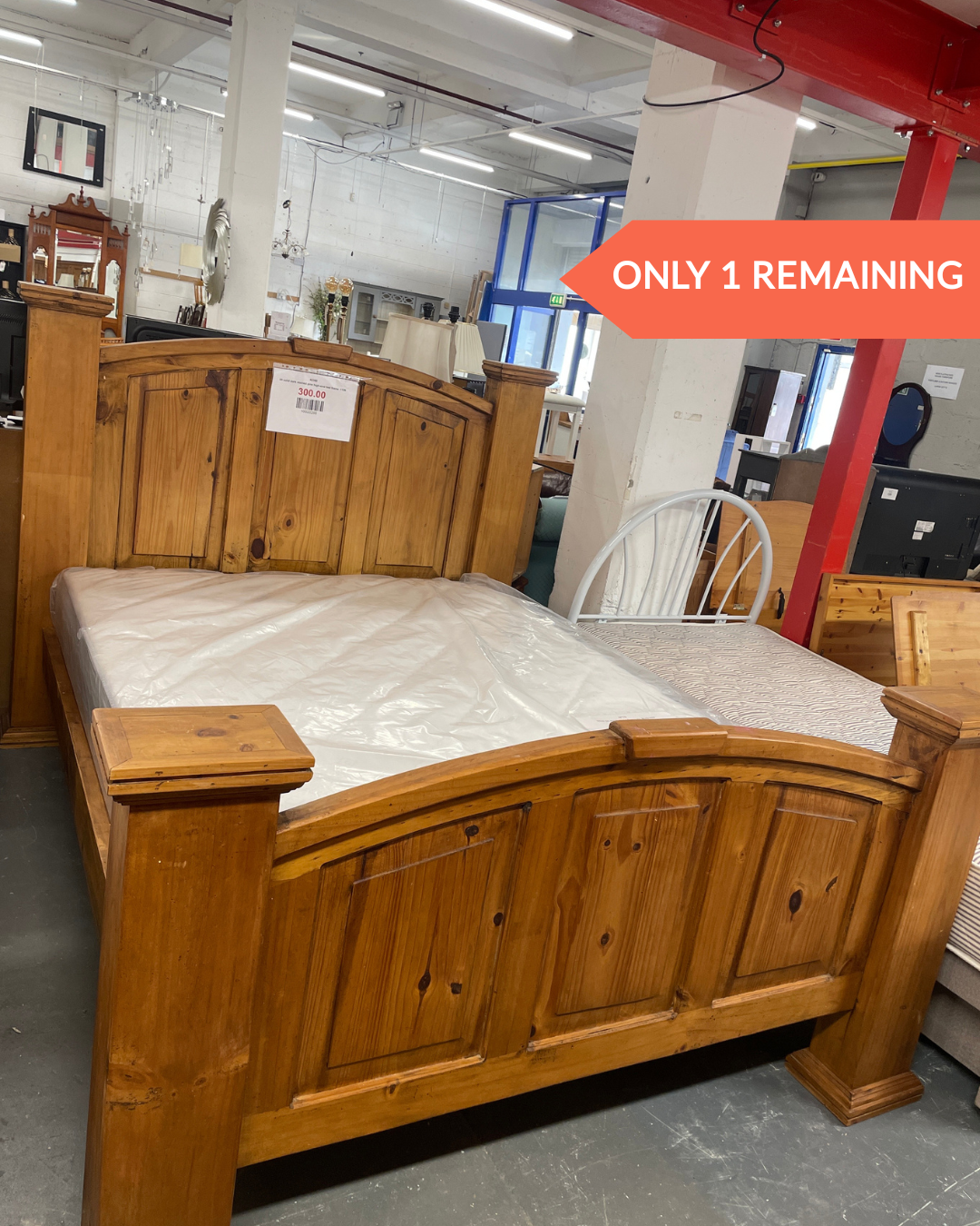 5ft solid dark stained pine high-end bed frame  1126