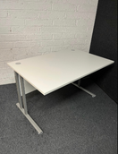 Switch Straight desk 128  (1200mm x 800mm) 2 image