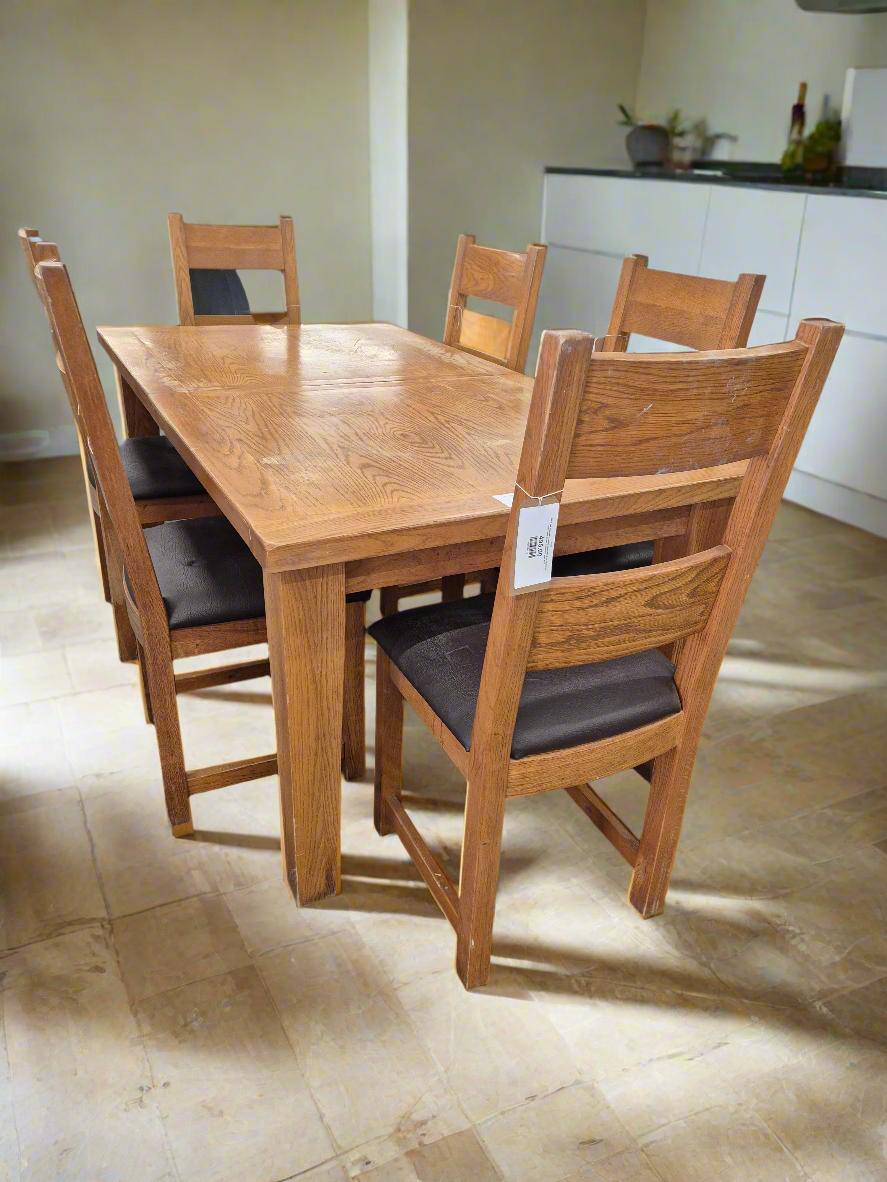 Solid oak extendable dining table with 6 no. matching chairs with brown leatherette seat%A0 2125