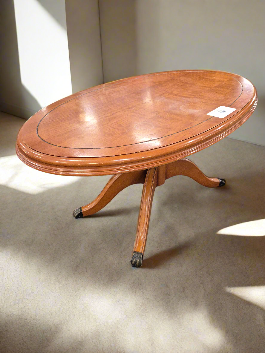 Oval mahogany inlaid low coffee table%A0H 540 x W 112 x D 690 mm 2125