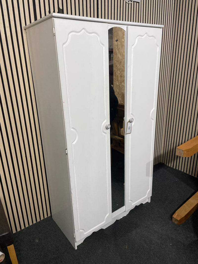 White 2 door wardrobe featuring arched door panels and central mirror. (H 184 x W 100 x D 52 cm)  44814
