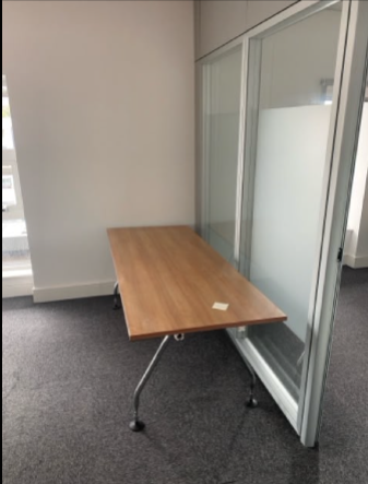 Vitra large meeting table oak laminate, chrome legs on pads 200Lx80Dx72H. Price inc VAT