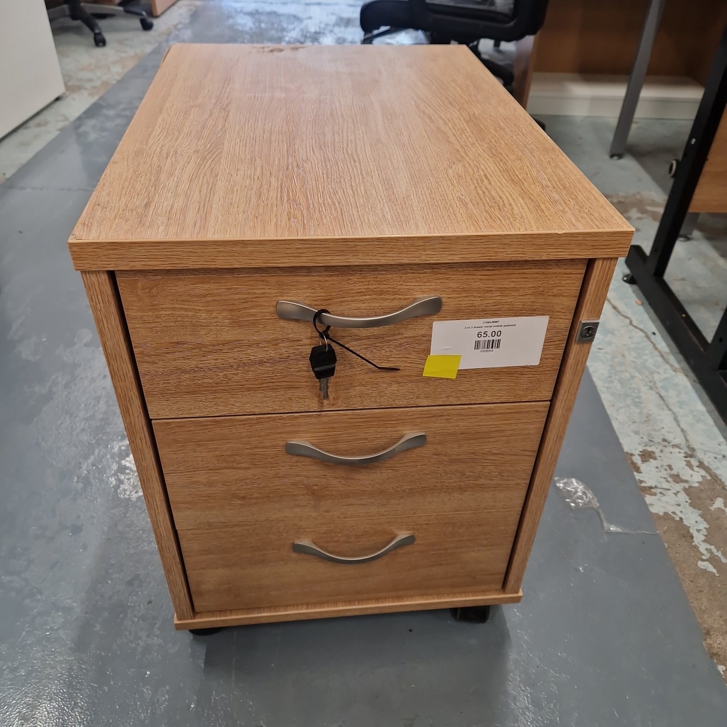 2 or 3 drawer wooden mobile pedestal