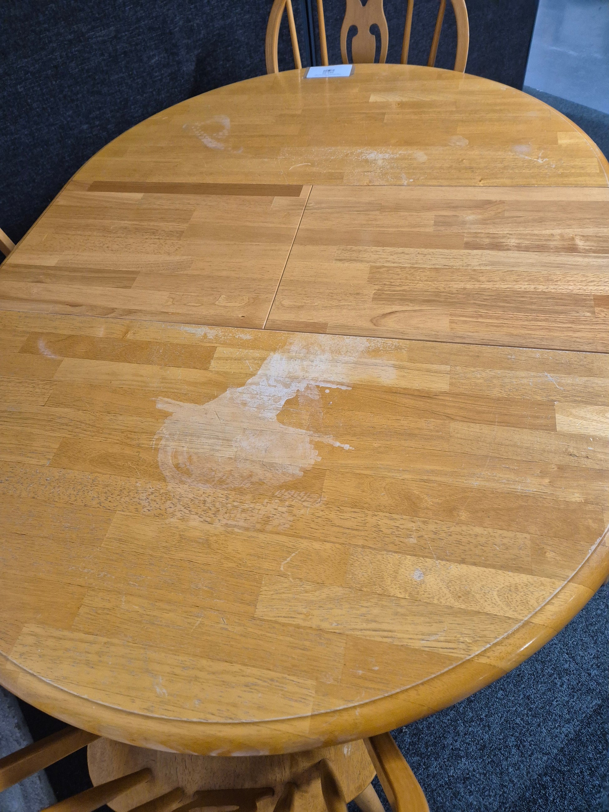 Circular rubberwood extendable dining table withe central base and 4 no. matching chairs 1225