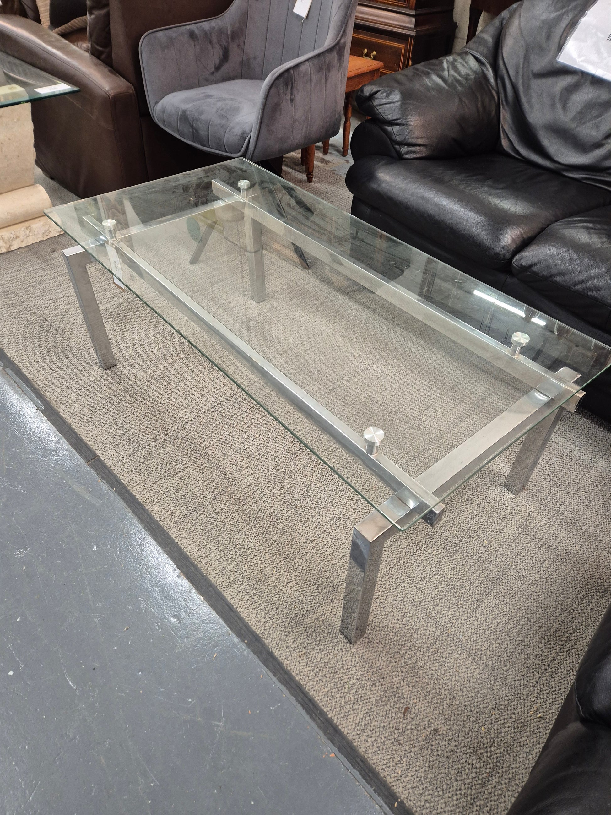 Rectangular glass coffee table with chrome frame 1125