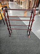 Switch Small solid wood towel holder 3 image