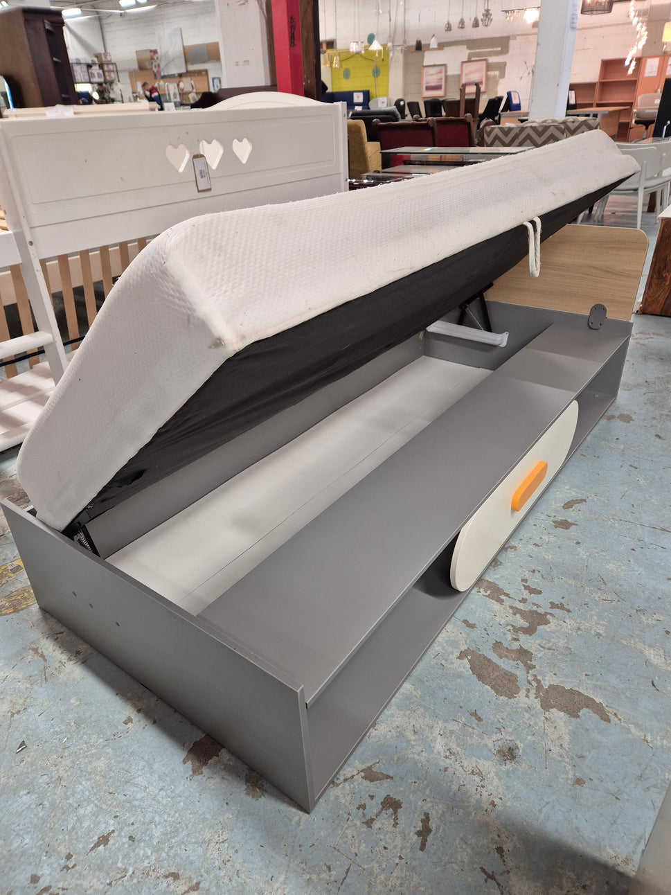 3ft divan base with sliding drawer storage 2125
