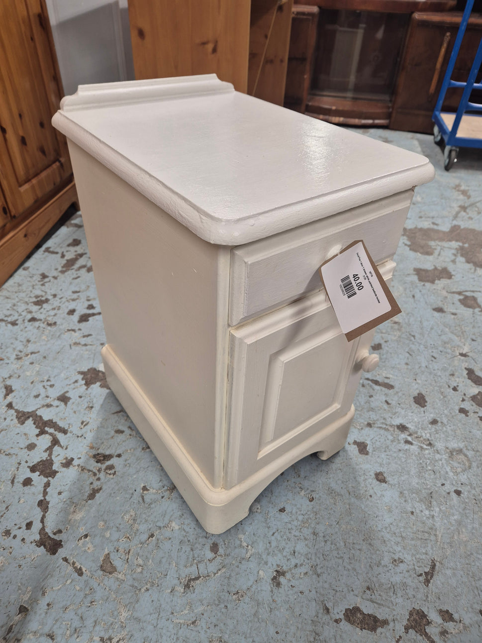 Ducal Pine 1 door 1 drawer white painted bedside locker 2125