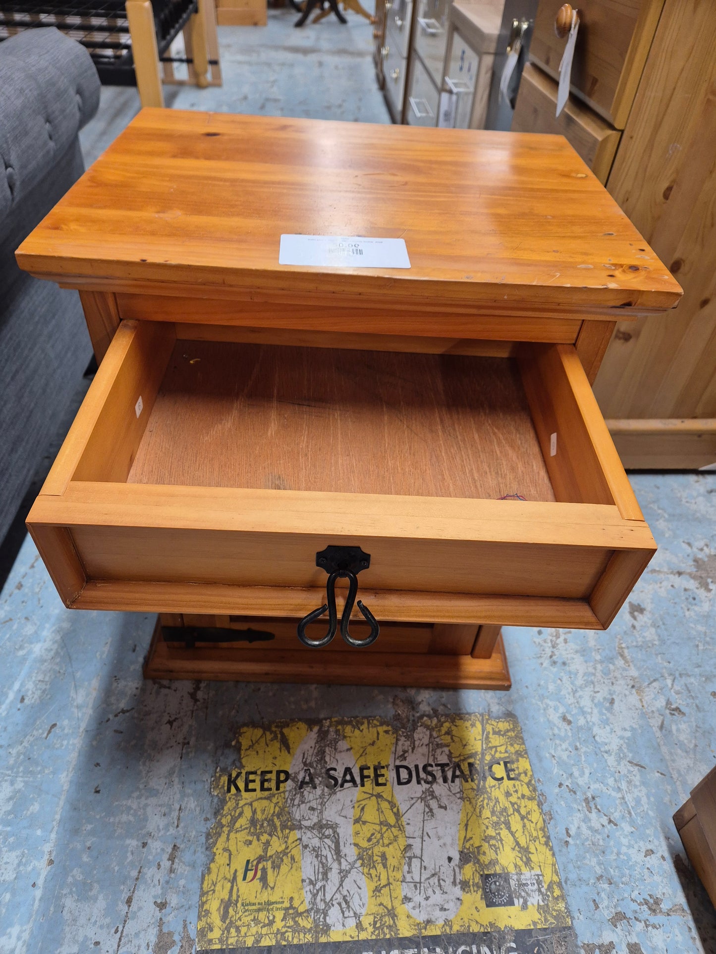 Solid pine 1 door 1 drawer bedside locker  2125