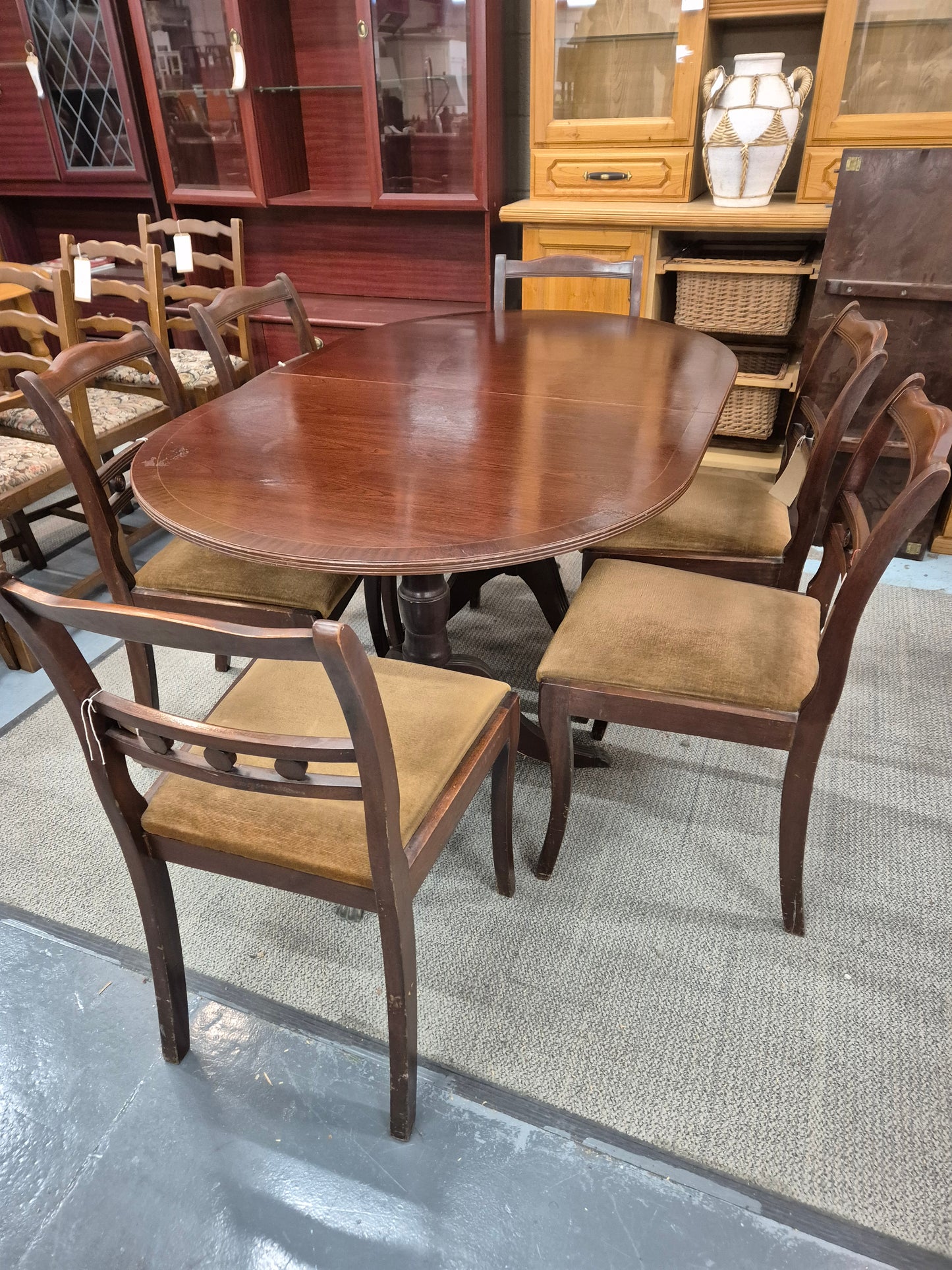 Extendable oval orange wood dining table with 6 dining chairs 2 carvers gold fabric seat 3124