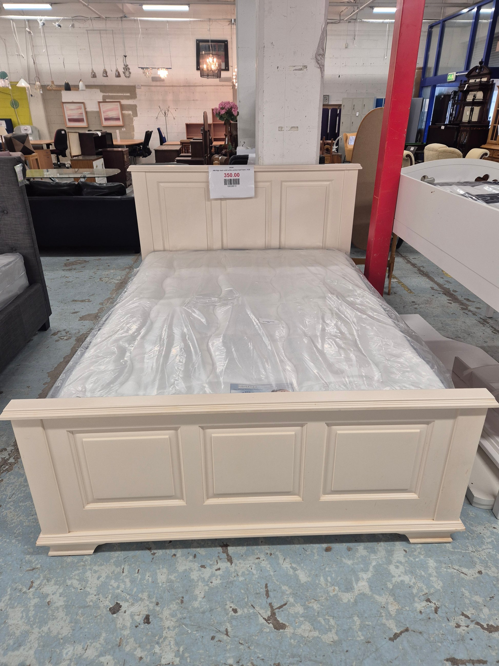 4ft6 High back solid white painted bed frame  2125