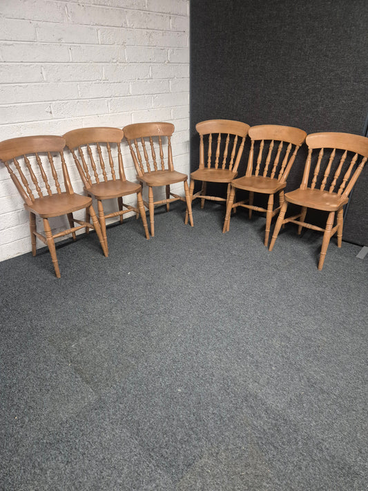 Traditional pine spindleback dining chair 3125