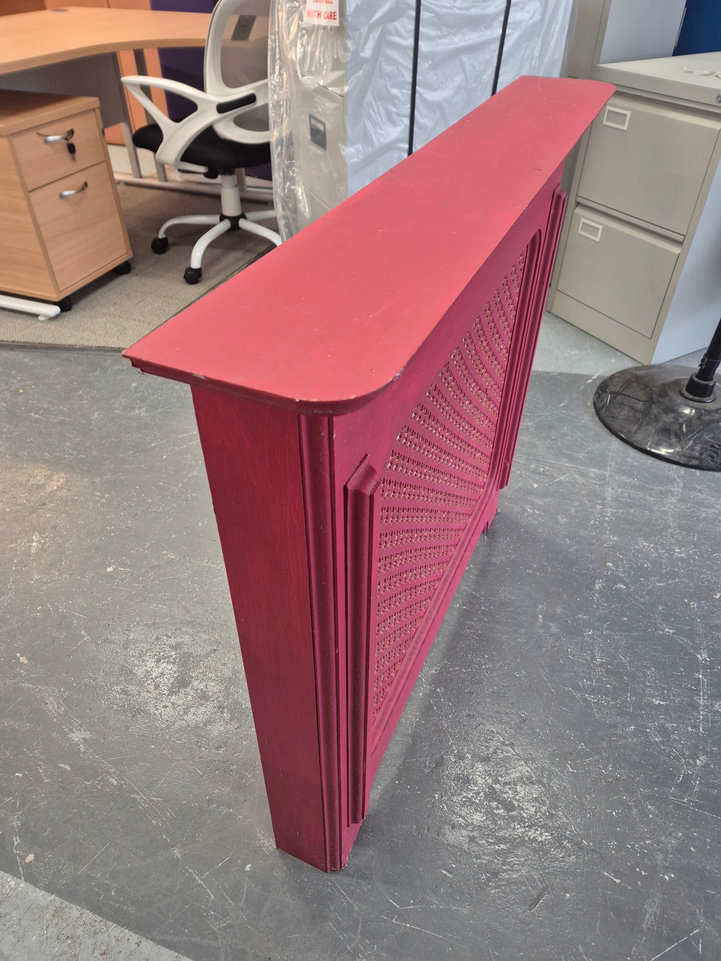 Red painted small radiator cover 3125