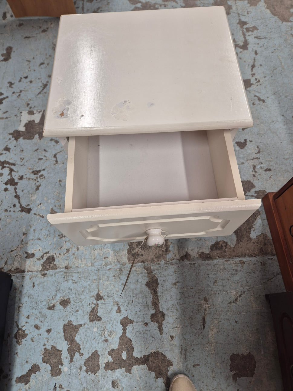 White 3 drawer bedside locker 2125
