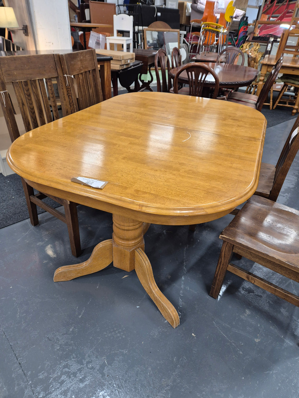 Oval rubberwood extendable kitchen table H 770 x W 1090 x D (1550 - 2150) mm  2125