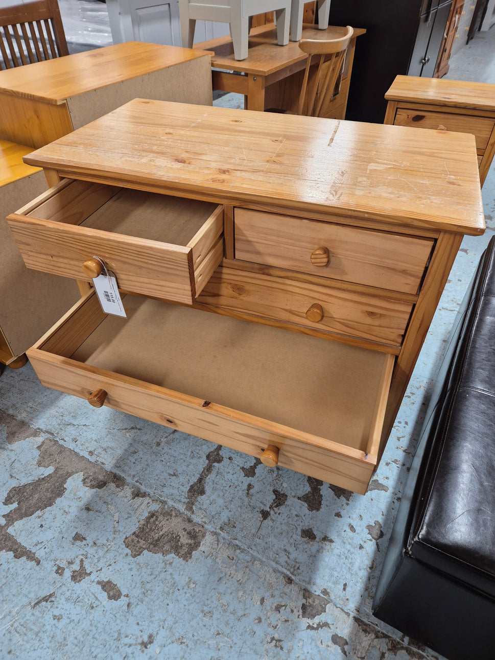 Solid pine chest of Drawers H 790  x W 910 x D 385 mm 2125