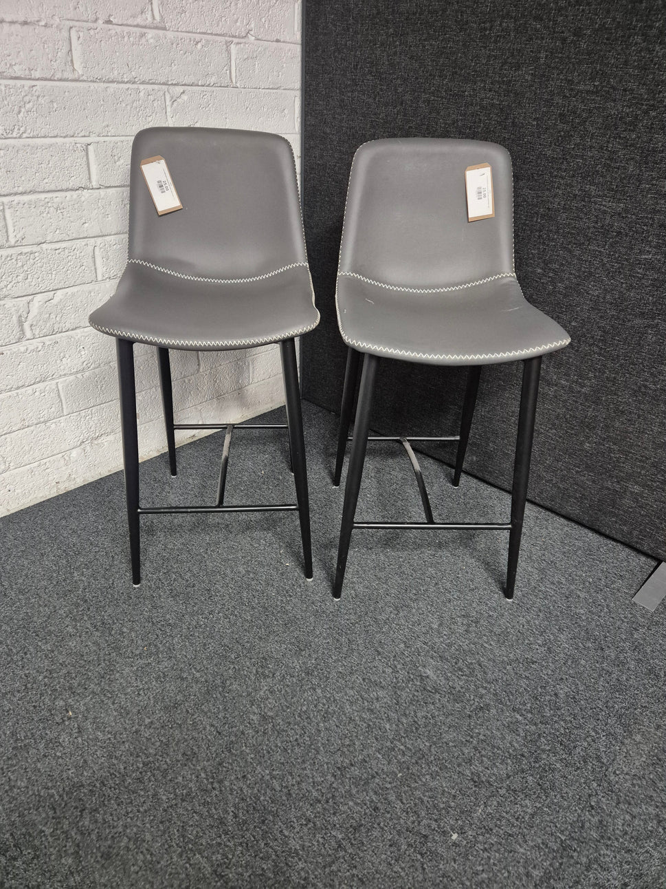 Grey leatherette highstool with black metal frame  1225