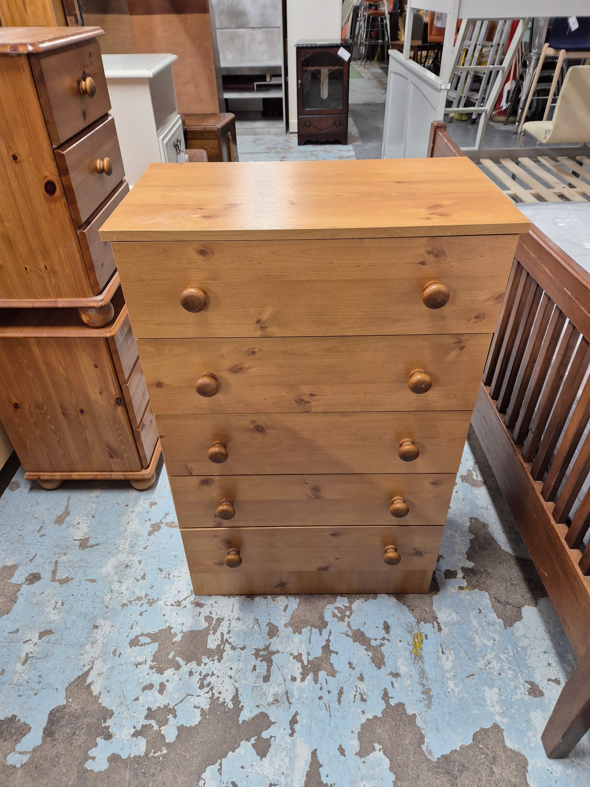 Pine laminate tall 5 drawer chest H 970 x W 610 x D 390 mm 3125
