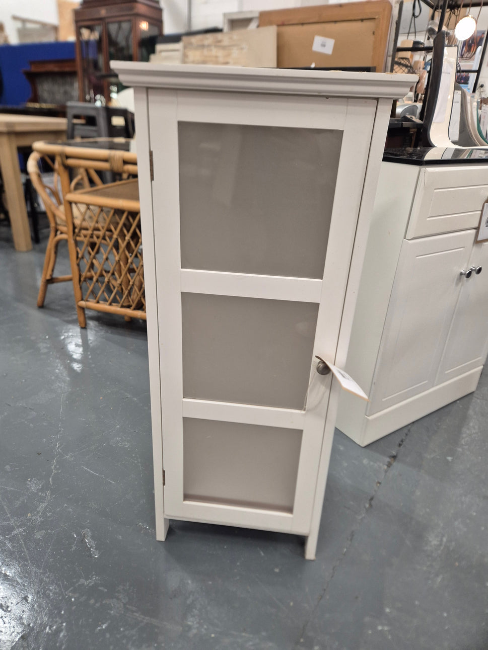 Tall slim 1 door white bathroom unit H 940 x W 400 x D 340 mm 2125