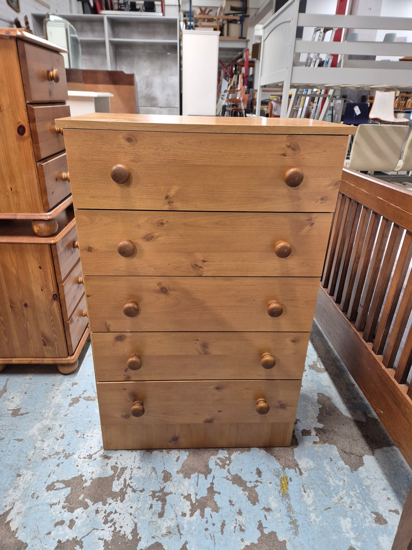 Pine laminate tall 5 drawer chest H 970 x W 610 x D 390 mm 3125