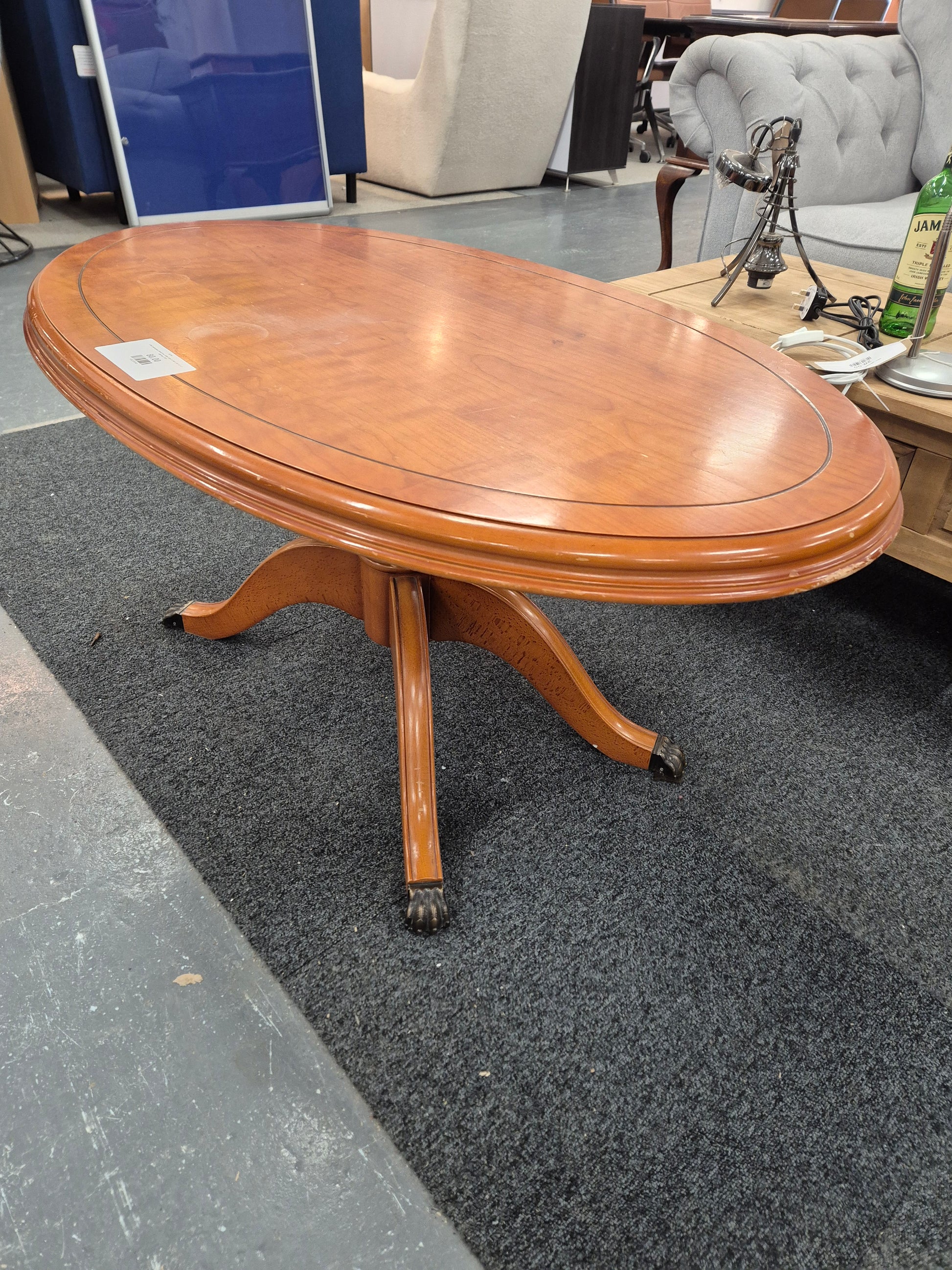 Oval mahogany inlaid low coffee table%A0H 540 x W 112 x D 690 mm 2125