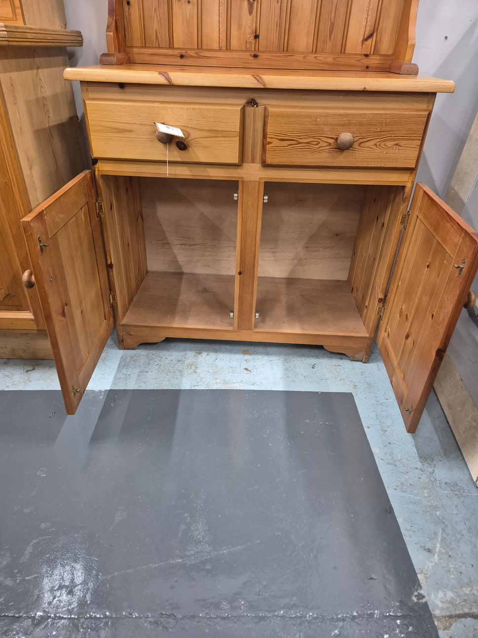 Solid pine 2 door 2 drawer kitchen Dresser H 1900 x W 910 x D 440 mm 2125