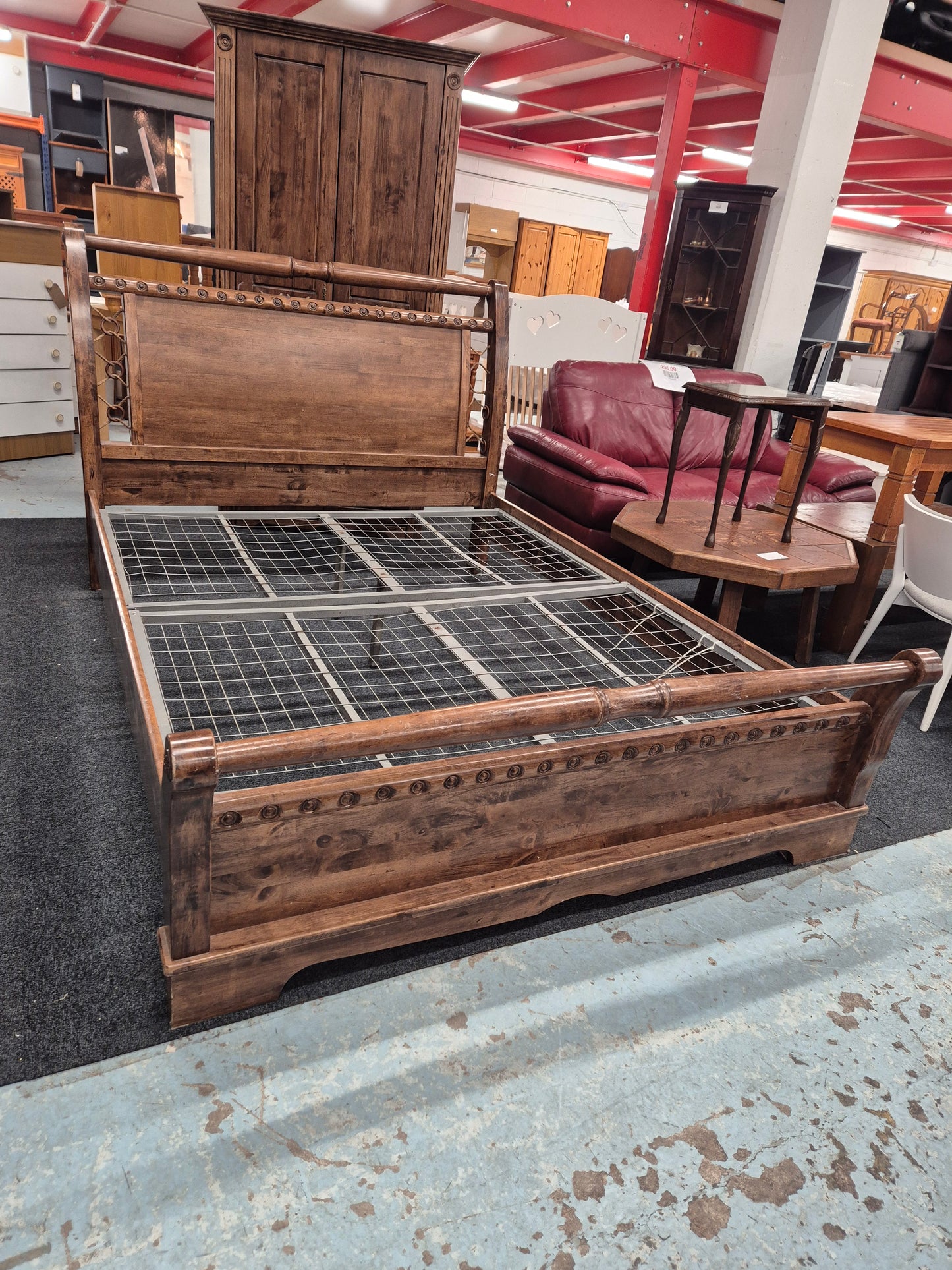 5ft solid dark wood stained bedframe 2125
