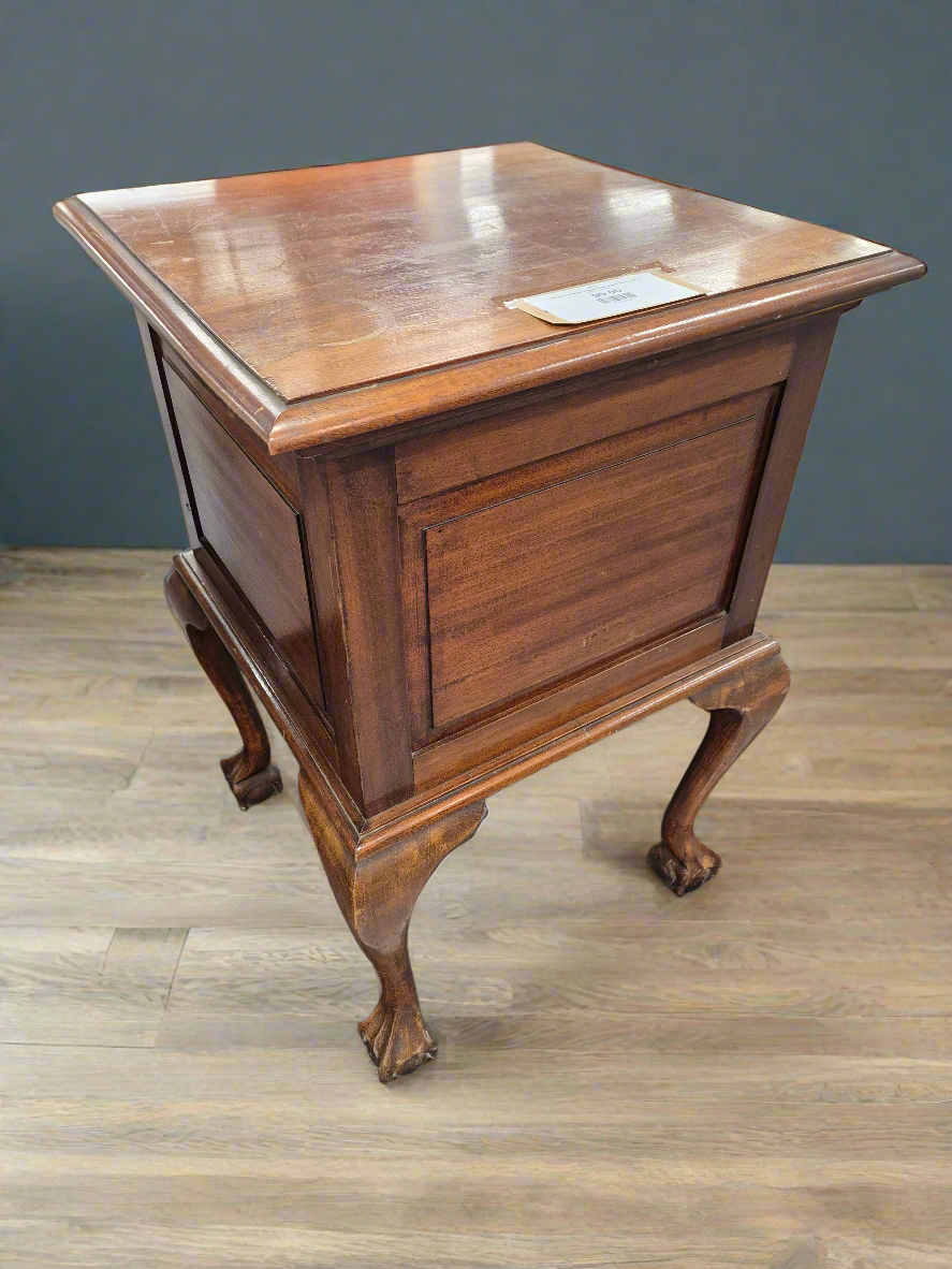 Tall solid mahogany 4 legged lamp table H 780 x W 520 x D 520 mm 2125