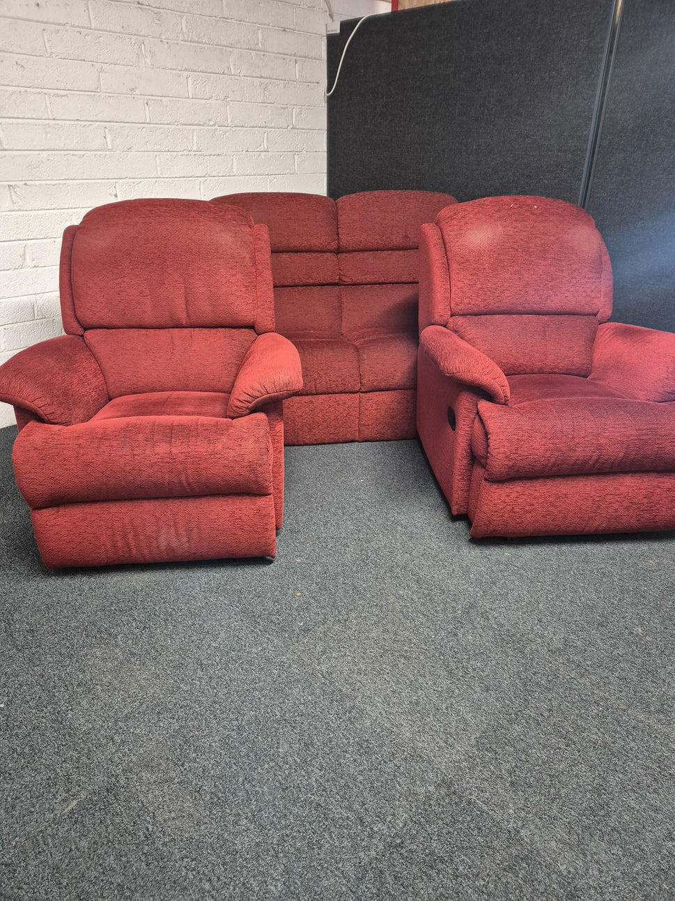 2+1+1 Wine fabric recliner set%A0 1225