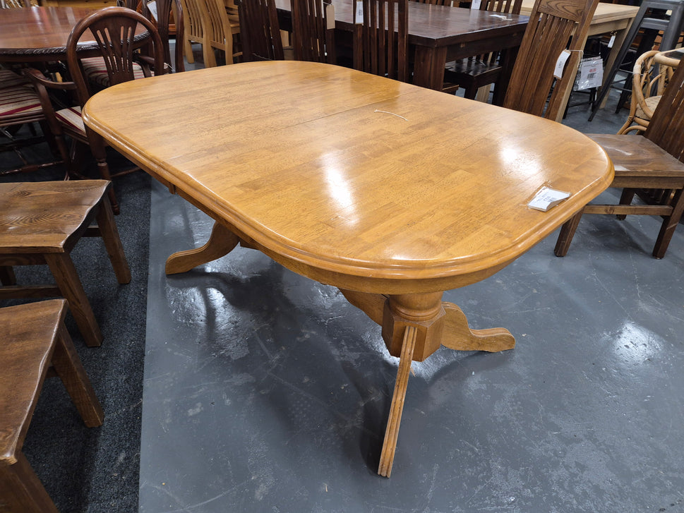 Oval rubberwood extendable kitchen table H 770 x W 1090 x D (1550 - 2150) mm  2125