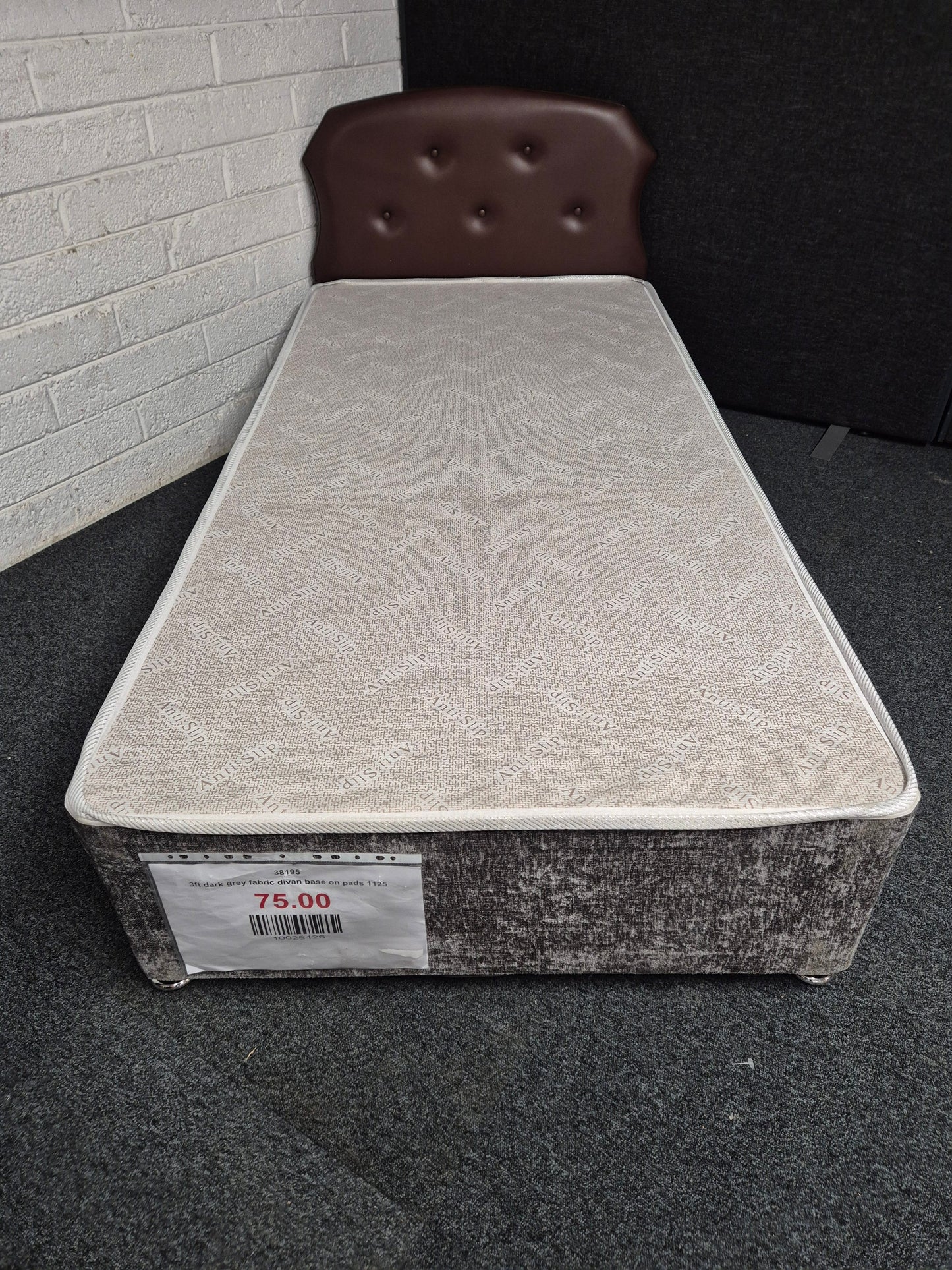 brown leatherette button back 3 ft headboard 1225